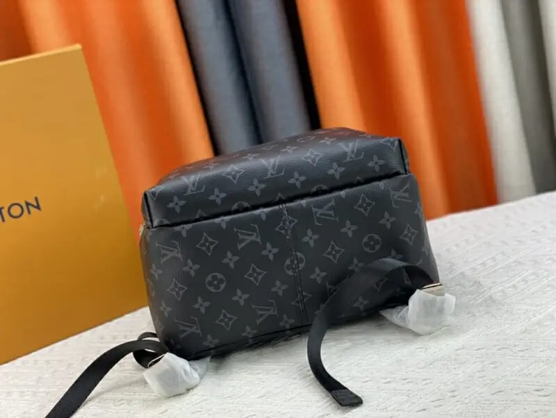 louis vuitton lv aaa homme sac a dos  s_114b3163